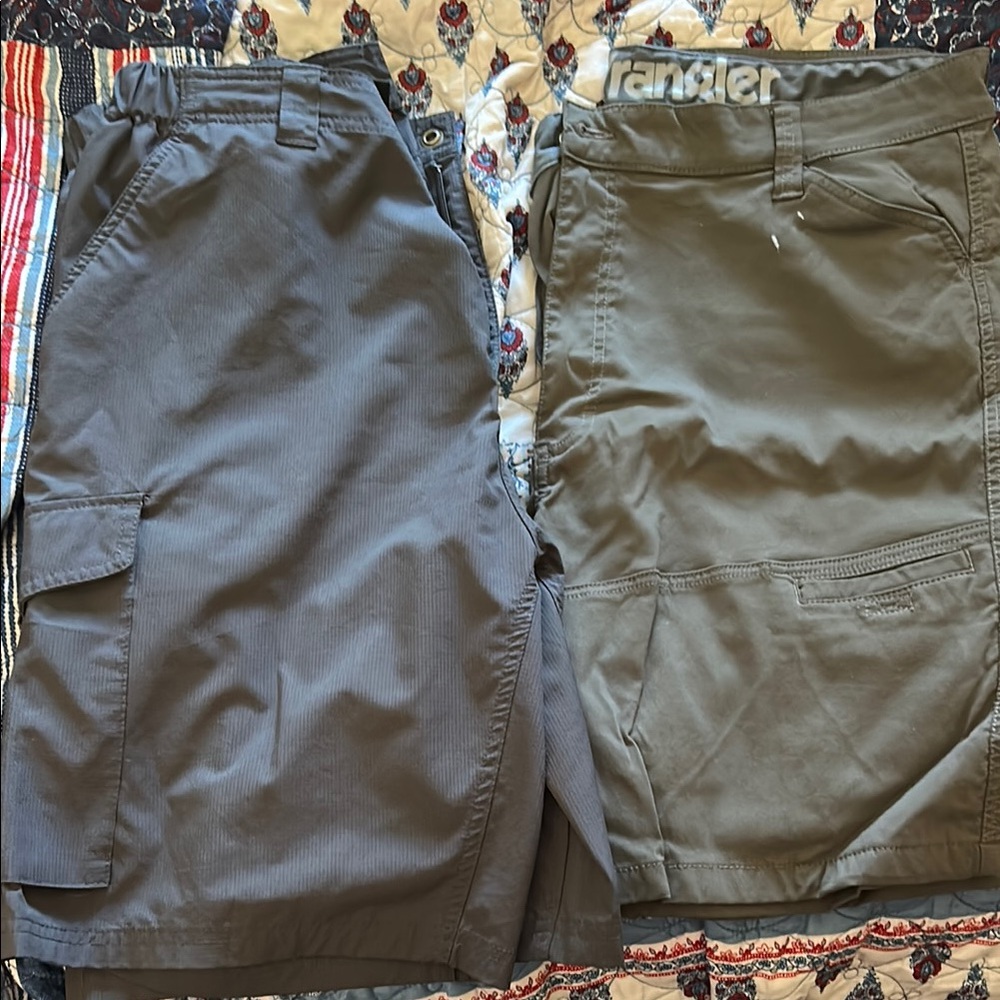 Wrangler Men's Cargo Shorts - Black and Tan